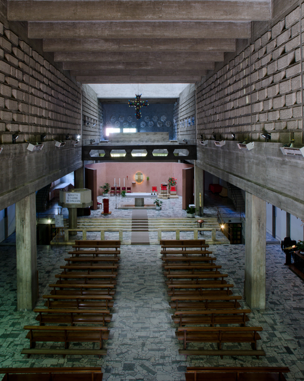 Madonna dei Poveri, Milano, quartiere Baggio (Luigi Figini e Gino Pollini, 1952-54)